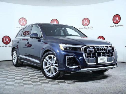 Blue Metallic 2025 Audi Q7 55 Premium Plus