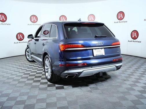 Blue Metallic 2025 Audi Q7 55 Premium Plus
