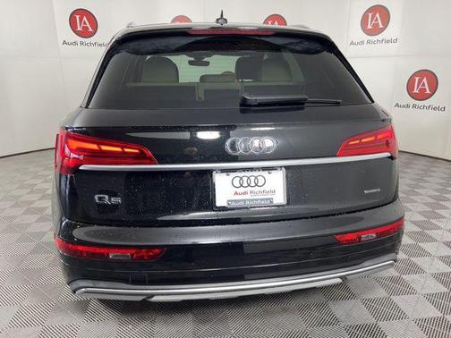2022 Audi Q5 40 Premium
