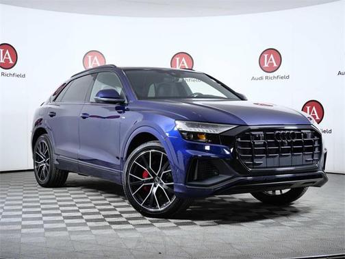 2022 Audi Q8 55 Premium Plus