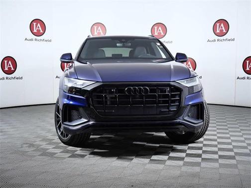 2022 Audi Q8 55 Premium Plus