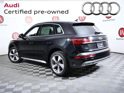 2023 Audi Q5 40 Premium Plus