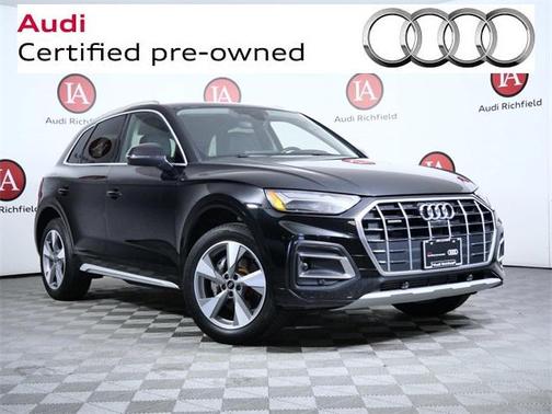 2023 Audi Q5 40 Premium Plus