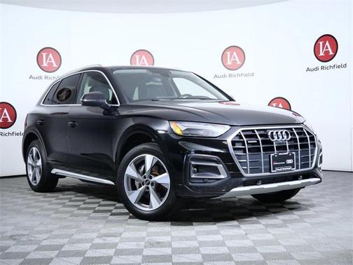 2023 Audi Q5 40 Premium Plus