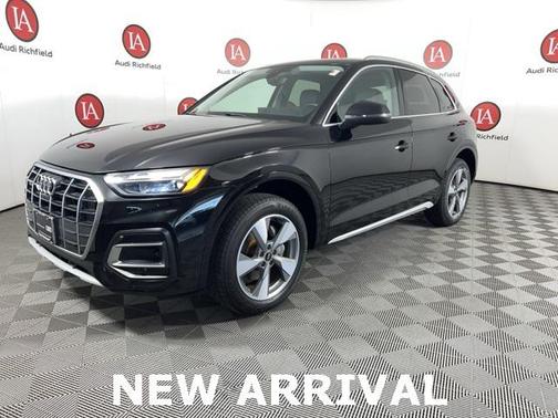 2023 Audi Q5 40 Premium Plus