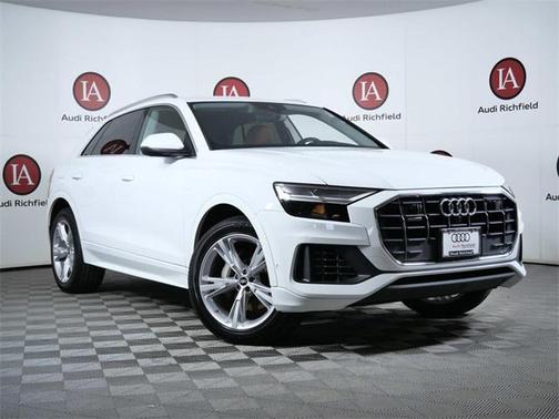 2023 Audi Q5 40 Premium Plus
