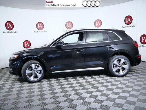 2023 Audi Q5 40 Premium Plus