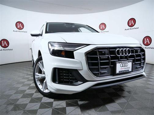 2023 Audi Q5 40 Premium Plus