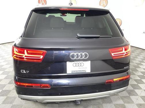 2019 Audi Q7 45 Premium Plus