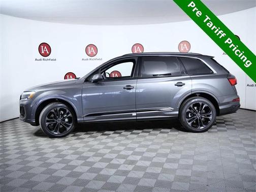 2025 Audi Q7 55 Premium Plus