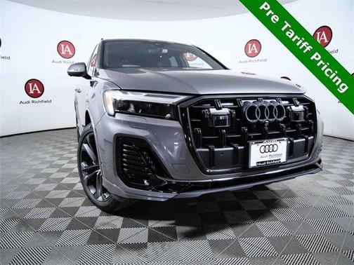 2025 Audi Q7 55 Premium Plus