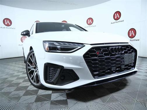 2023 Audi S4 Premium Plus TFSI quattro Tiptronic