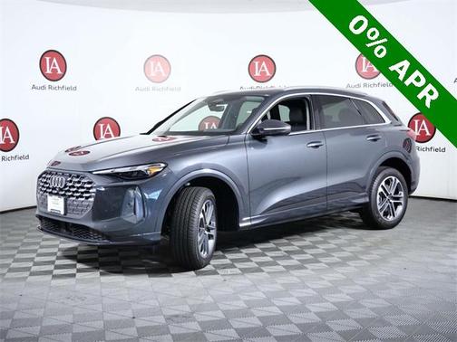 2025 Audi Q5 Premium TFSI quattro S tronic