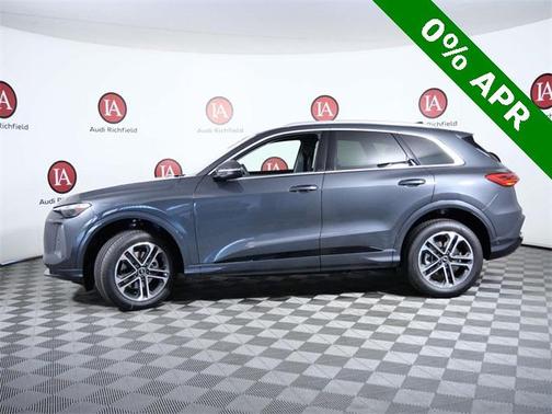 2025 Audi Q5 Premium TFSI quattro S tronic