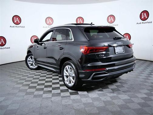 2024 Audi Q3 45 S line Premium Plus