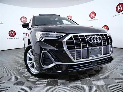 2024 Audi Q3 45 S line Premium Plus