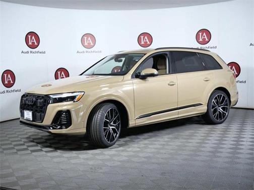2025 Audi Q7 55 Premium Plus
