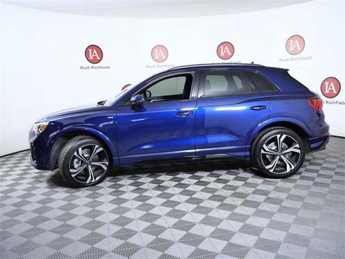 2023 Audi Q3 45 S line Premium Plus