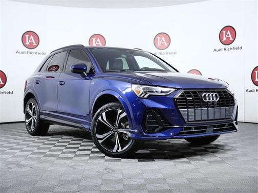 2023 Audi Q3 45 S line Premium Plus