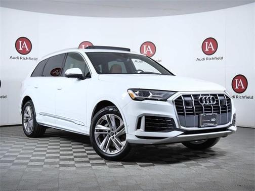 2022 Audi Q7 55 Premium Plus