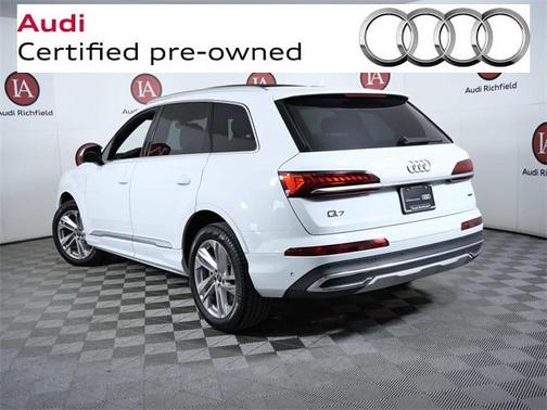 2022 Audi Q7 55 Premium Plus