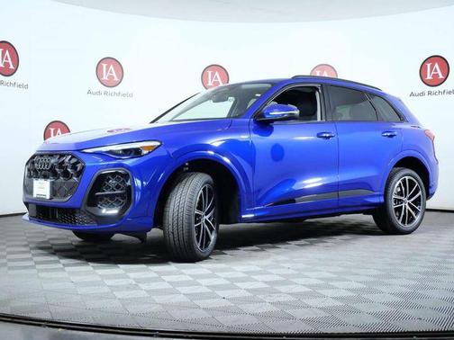 Ultra Blue Metallic 2026 Audi Q5 Premium Plus TFSI quattro S tronic