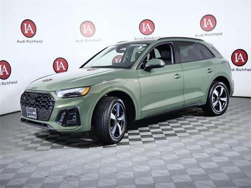 2023 Audi Q5 45 S line Prestige