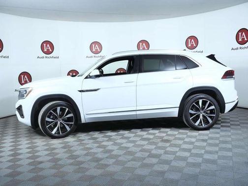 2024 Volkswagen Atlas Cross Sport 2.0T SEL Premium