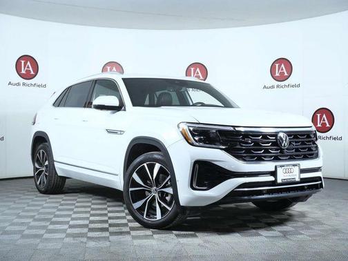 2024 Volkswagen Atlas Cross Sport 2.0T SEL Premium