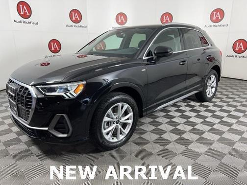 2022 Audi Q3 45 S line Premium Plus