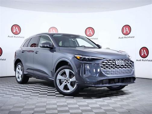 2025 Audi Q5 Premium Plus