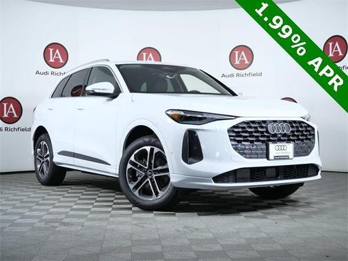 2025 Audi Q5 Premium Plus