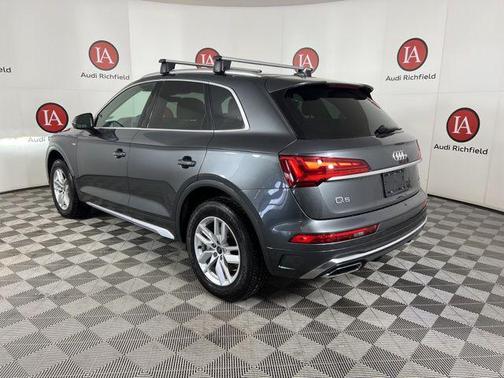 2023 Audi Q5 45 S line Premium