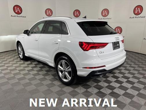 2024 Audi Q3 45 S line Premium Plus