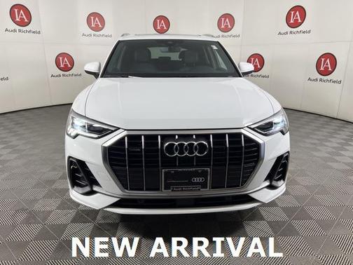 2024 Audi Q3 45 S line Premium Plus