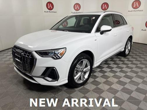 2024 Audi Q3 45 S line Premium Plus