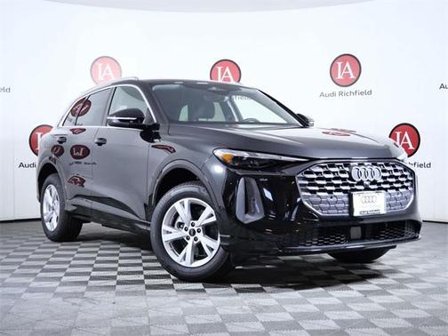 2025 Audi Q5 Premium TFSI quattro S tronic