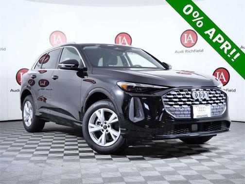 2025 Audi Q5 Premium TFSI quattro S tronic