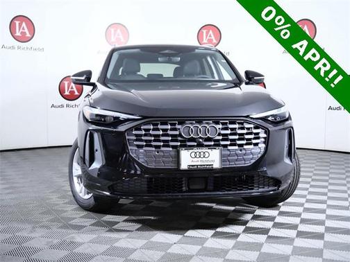 2025 Audi Q5 Premium TFSI quattro S tronic