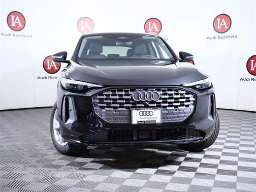 2025 Audi Q5 Premium TFSI quattro S tronic