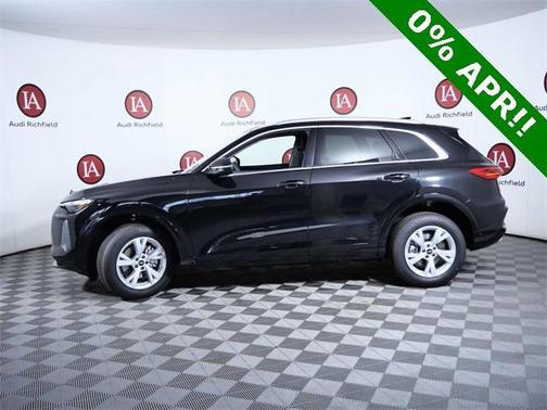 2025 Audi Q5 Premium TFSI quattro S tronic