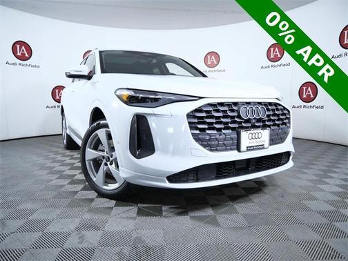 2025 Audi Q5 Premium plus