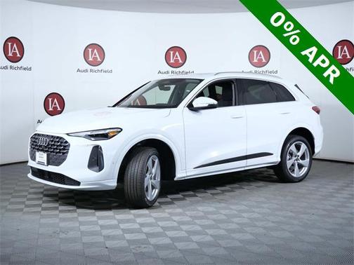 2025 Audi Q5 Premium plus