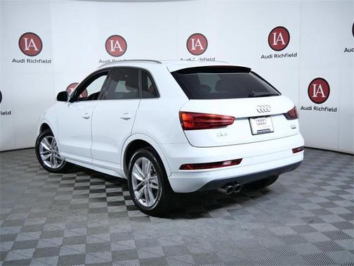 2017 Audi Q3 2.0T Premium Plus