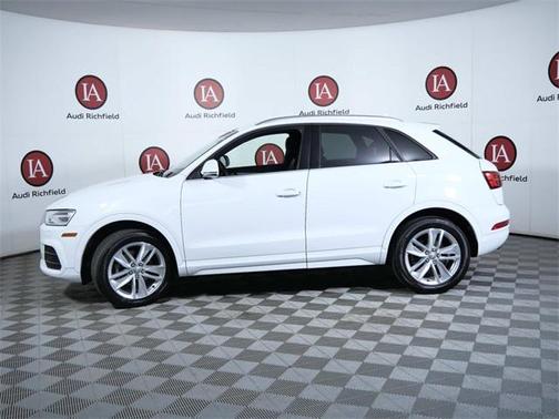 2017 Audi Q3 2.0T Premium Plus