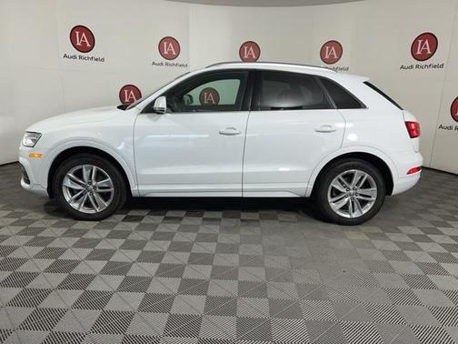 2017 Audi Q3 2.0T Premium Plus