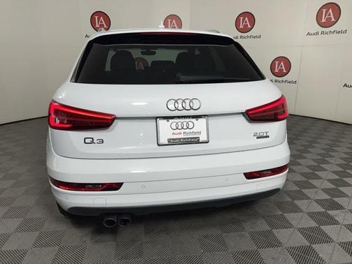 2017 Audi Q3 2.0T Premium Plus