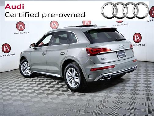 2023 Audi Q5 45 S line Premium
