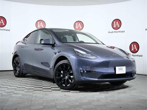 2023 Tesla Model Y Long Range Dual Motor All-Wheel Drive