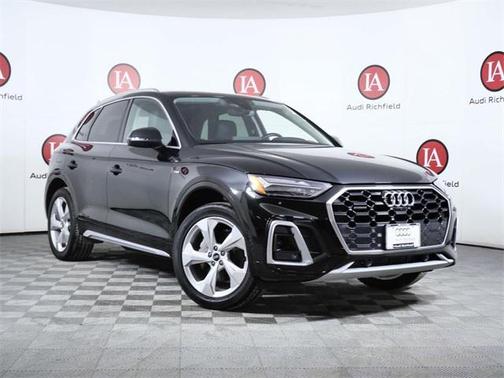 2022 Audi Q5 45 S line Premium Plus
